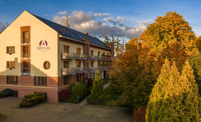 April Hotel Panorama