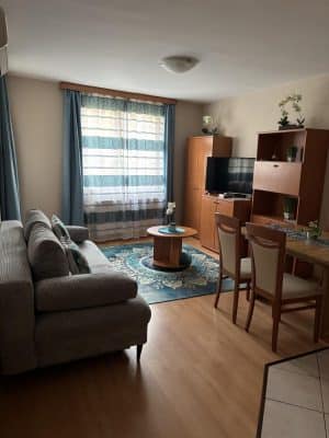 20251026181824_ByCKkq