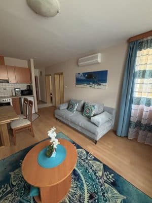 20251026181824_m99Vcl