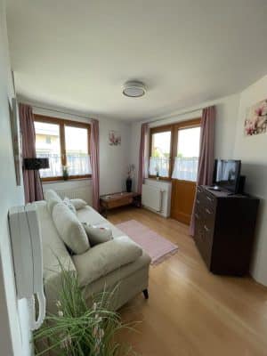 20251120102107_45o4BV