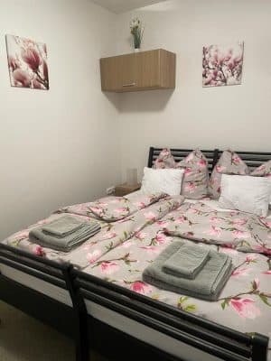 20251120102108_POVD5u