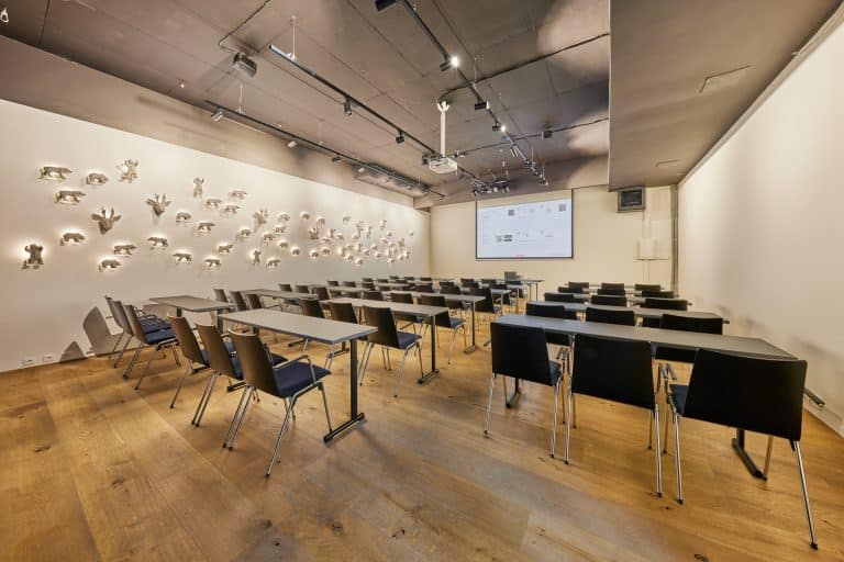 sál Sněžka, Svatý Vavřinec