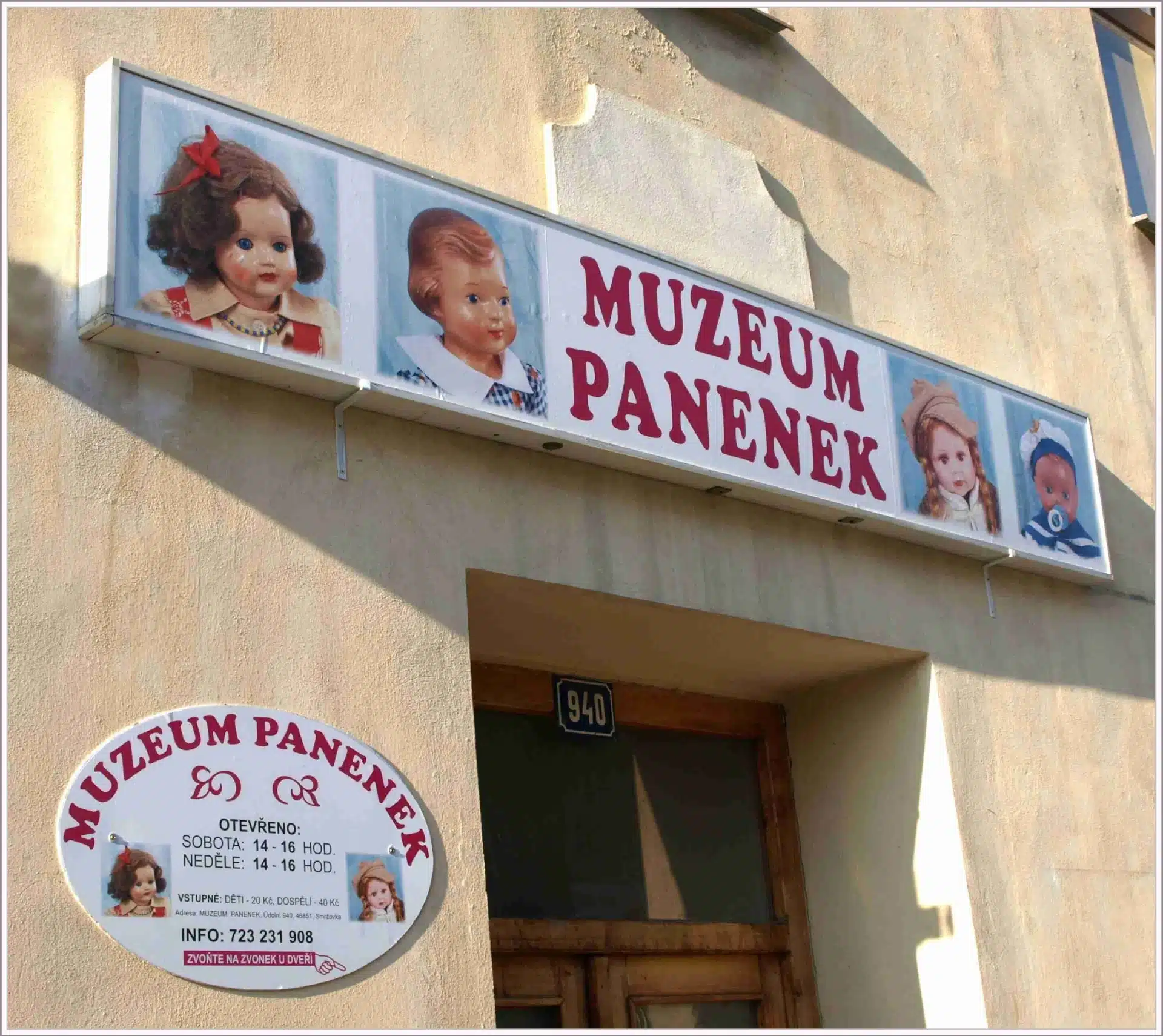 Muzeum panenek ve Smržovce.