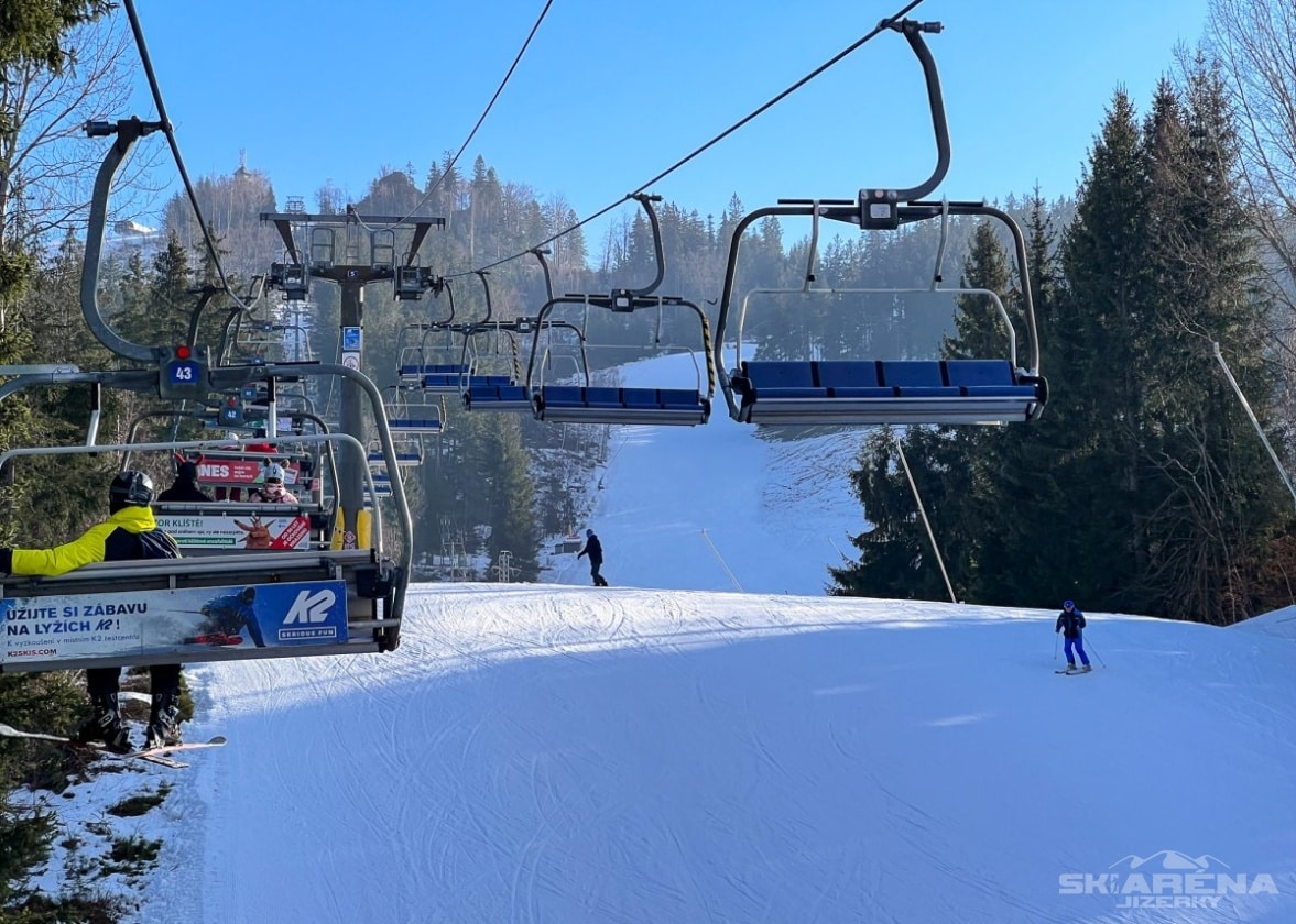 Skiareál Tanvaldský špičák, lanovka.
