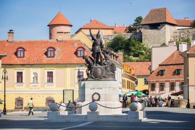 Dobó István tér
