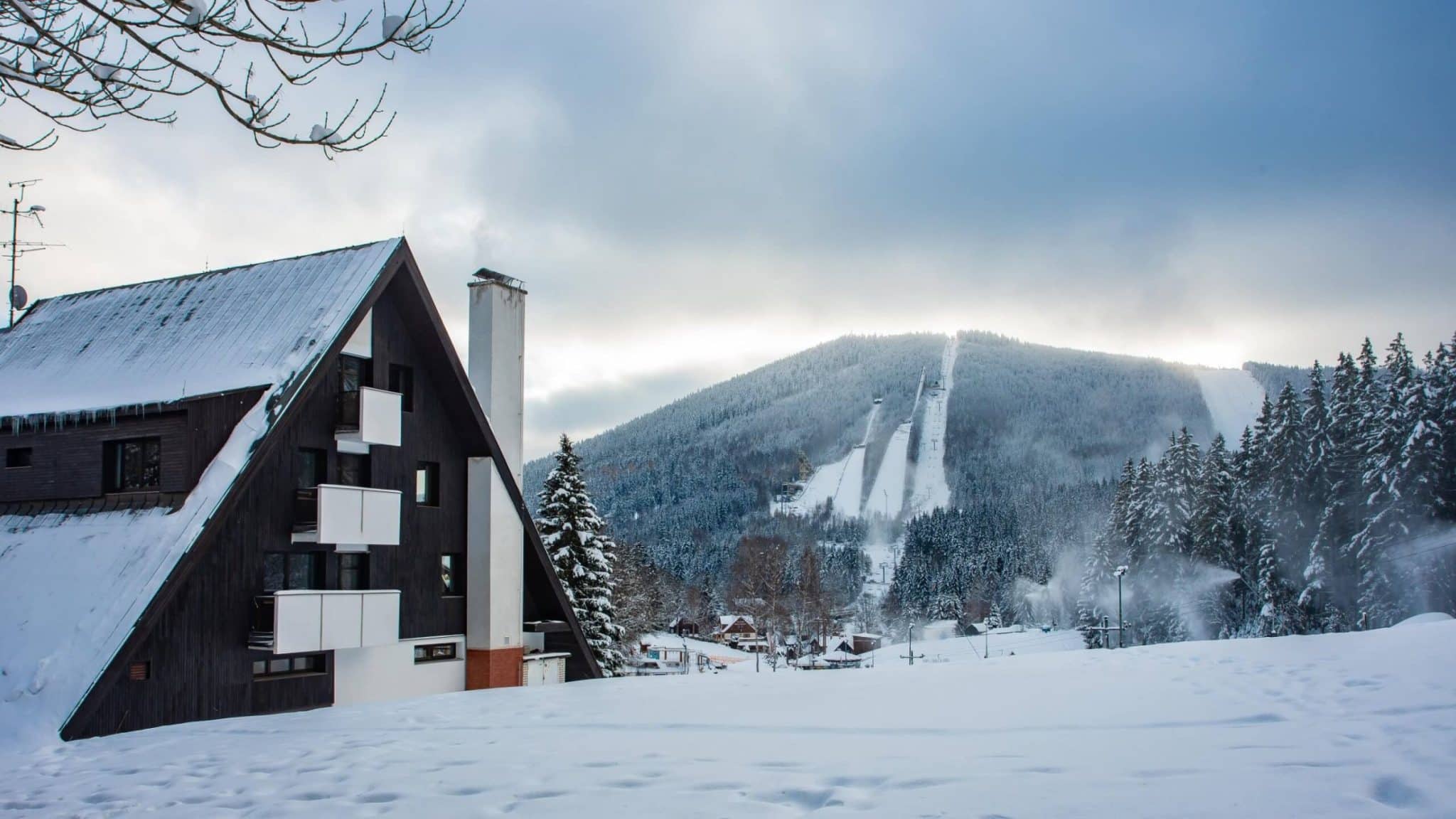 Hotel přímo na sjezdovce - Hrrachov